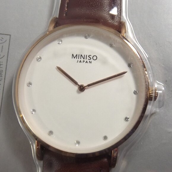 MINISO Men's Wristwatch with Diamond Chips and Brown Strap - Picture 4 of 5